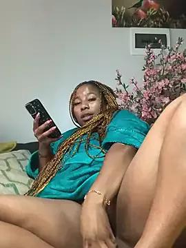 Freechat CurvyDesire1 on StripChat