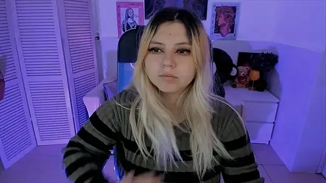 StripChat DiaAngell is Freechat DiaAngell — bouncing and contracting boobs