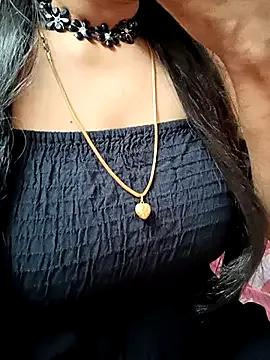 Freechat Elakkiya32 on StripChat