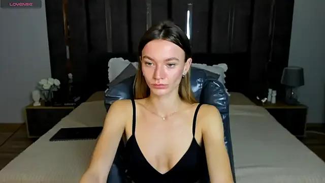 StripChat EvaToniz is Private EvaToniz — take off bra