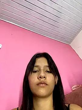 FerneyManti - versed camwhore for a wild live performance FerneyManti from StripChat