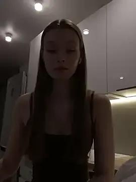 Try a sexy night with the captivating FriendlyFire_18 ready for freaky fun FriendlyFire_18 from StripChat