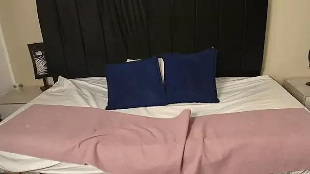 Young GabySweett_ - cute, passionate and ready to pleasure GabySweett_ from StripChat
