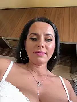 Freechat Hotmomcheckk_ on StripChat