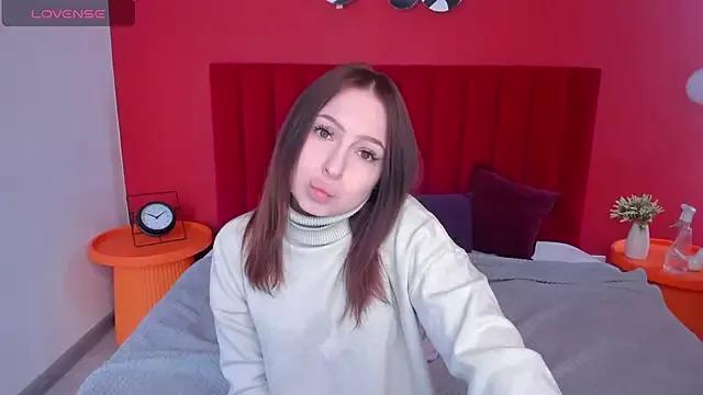 Freechat KetrinWhite on StripChat