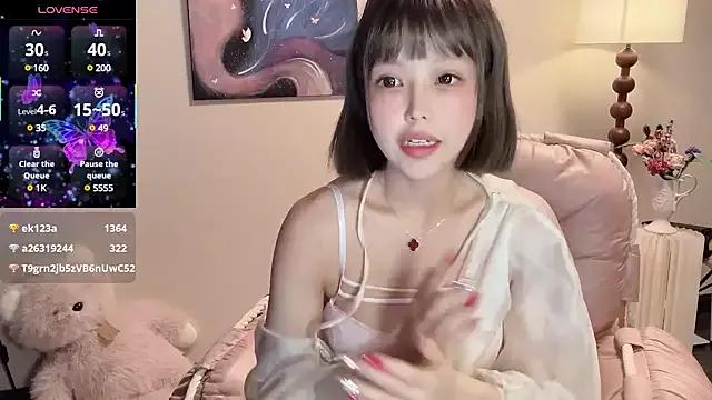 Freechat kiraa-0051 on StripChat