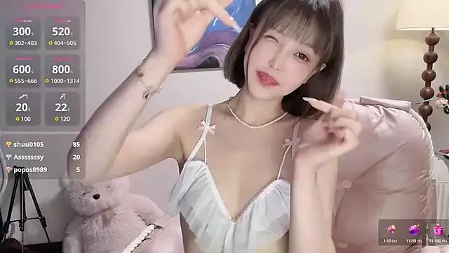 Freechat kiraa-0051 on StripChat