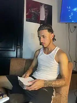 Freechat Kriss_Edwards on StripChat