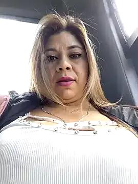 Laura-Hernandez — Freechat on StripChat