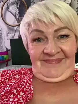 Freechat Laura_Millf on StripChat