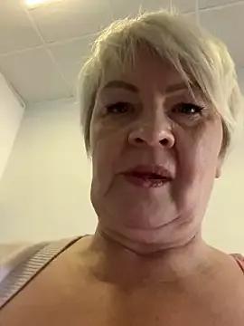 Freechat Laura_Millf on StripChat