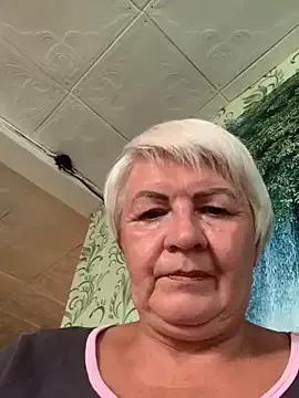 Freechat Laura_Millf on StripChat