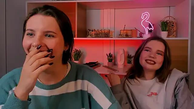 StripChat lola_swon is Freechat lola_swon — lesbian kiss