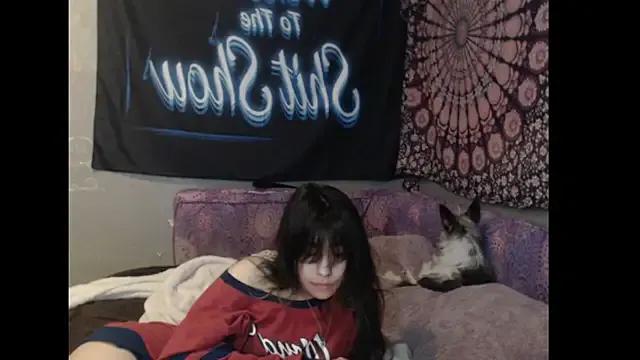 StripChat London_Ray is Freechat London_Ray — come undress me! :P