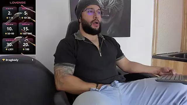 Freechat Luke__09 on StripChat