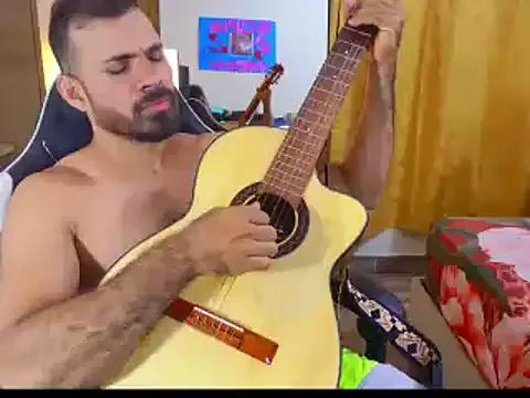 Freechat max_love255 on StripChat