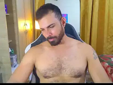 Freechat max_love255 on StripChat