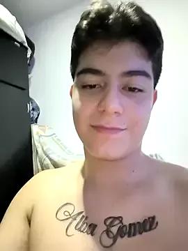 Freechat MaxxiCruz on StripChat