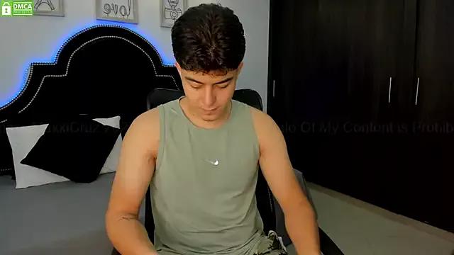 Freechat MaxxiCruz on StripChat