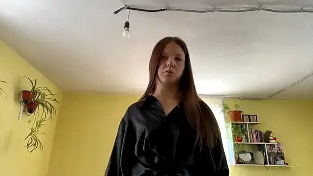 MayClarkyy — Posing close to the camera