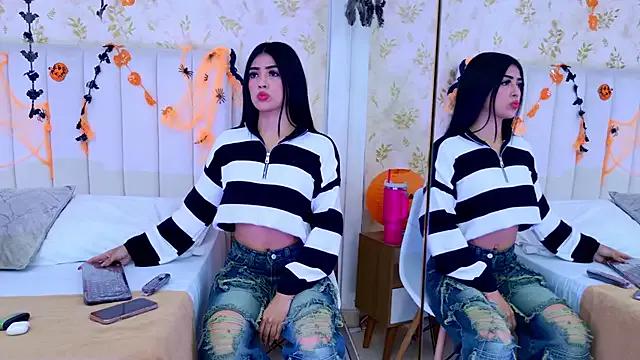 Intense Mia-Monroe from StripChat gets her build banged on video! Mia-Monroe from StripChat