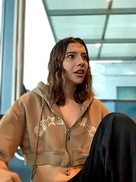 StripChat MiaaCute- is Freechat MiaaCute- — FULL NUDEE UNDER THE TABLE 10 MINUTES