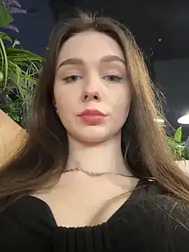 StripChat MilaBee is Freechat MilaBee — Naked 10 min+ mastutbation 3-4 fingers