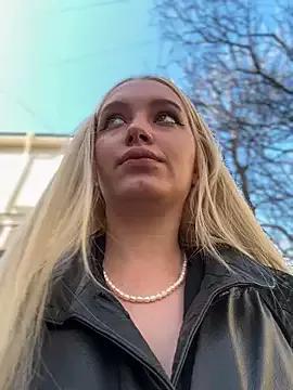 Freechat Milkyy_wway on StripChat