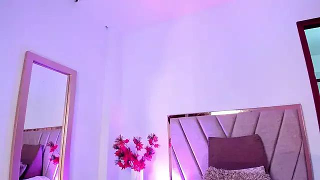 Freechat NoraDasilva on StripChat