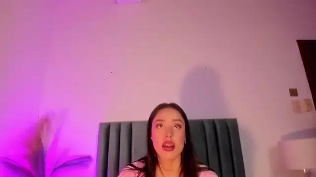 Freechat NoraDasilva on StripChat