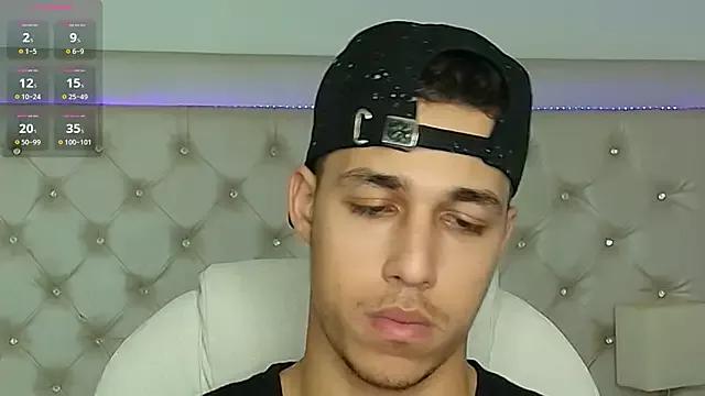 Freechat orionblaze69_ on StripChat