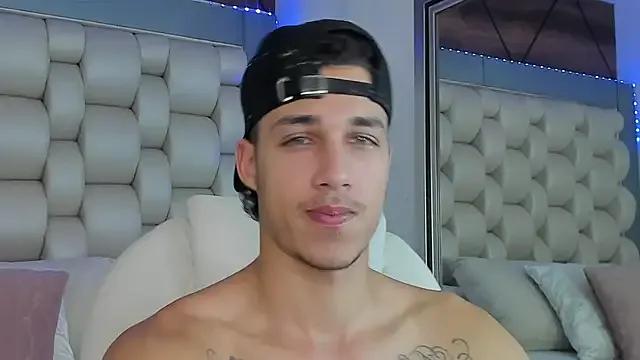 Freechat orionblaze69_ on StripChat