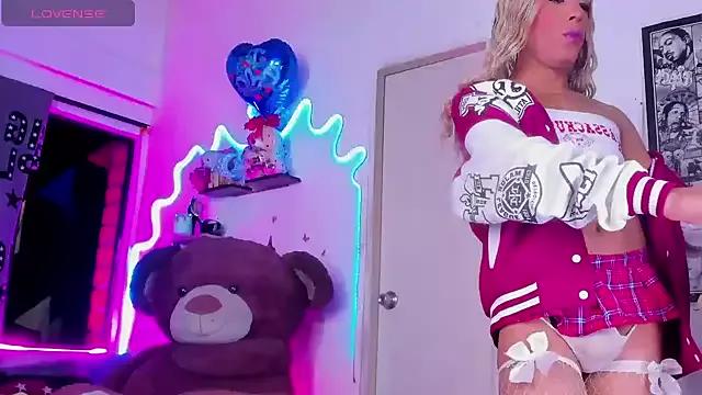 Freechat party_crazyhott on StripChat