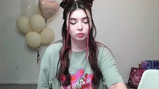Freechat peaachybabe__ on StripChat