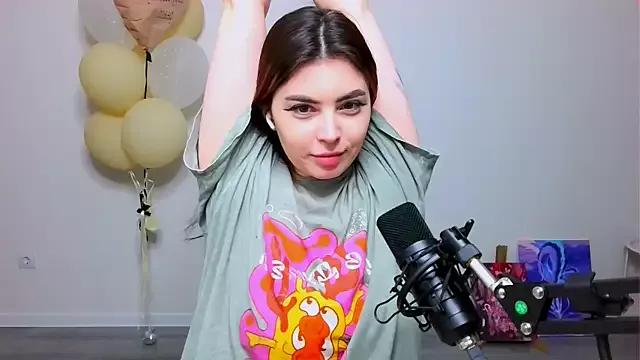 Freechat peaachybabe__ on StripChat