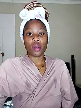 PerfectionBerrie - don't miss this silly flirtatious live performance PerfectionBerrie from StripChat