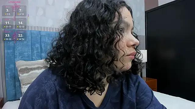 StripChat pretty_sunlight_ is Freechat pretty_sunlight_ — Ride the pillow and bouncing our boobs