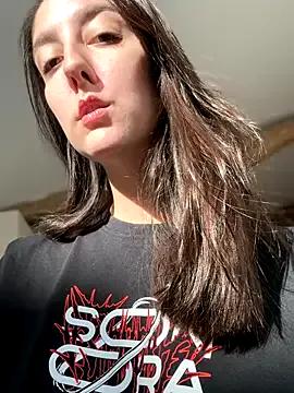 RealJuliette — Take off skirt