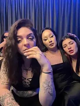 Freechat RollingGirls on StripChat