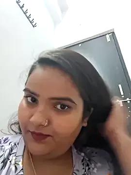 The phenomenal Saffroncutie - sweet adult webcam stripper ready to masturbate Saffroncutie from StripChat