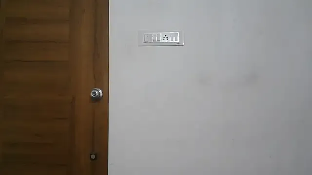 Sarah_loverbot — Strip and get me in lingerie