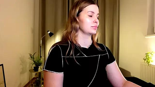 Freechat ShyHotNerd on StripChat