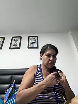Freechat siri_duque on StripChat