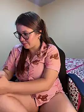 Freechat solecito_22 on StripChat