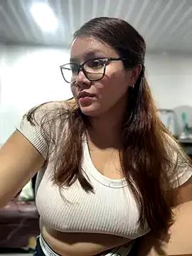 Freechat solecito_22 on StripChat