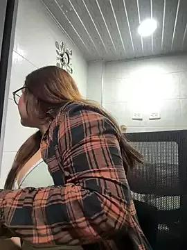 Freechat solecito_22 on StripChat