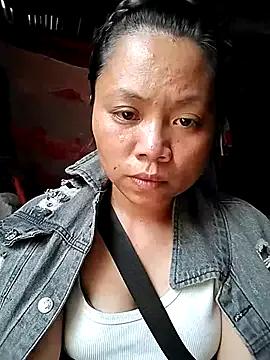 StripChat venu00 is Freechat venu00 — Cats have soft chest fur