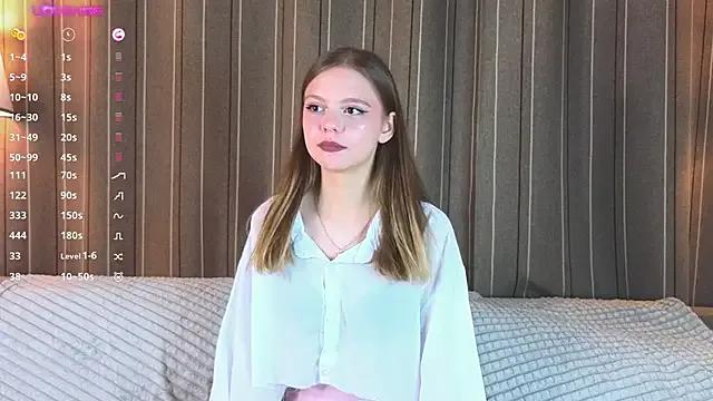 StripChat WeiSusi is Freechat WeiSusi — Cum in my panties