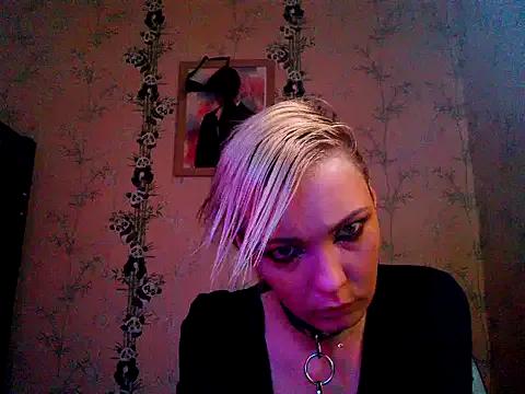 WildMissNiks's avatar