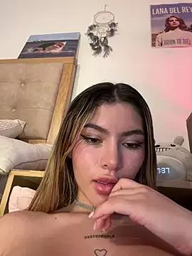 Freechat Your_Honeey on StripChat